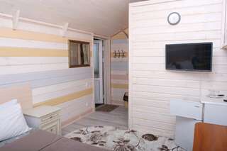 Гостиница Гостевой дом Арина Адлер Двухместный номер с 1 кроватью и собственной внешней ванной комнатой-11